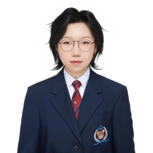 Ginny Lu headshot